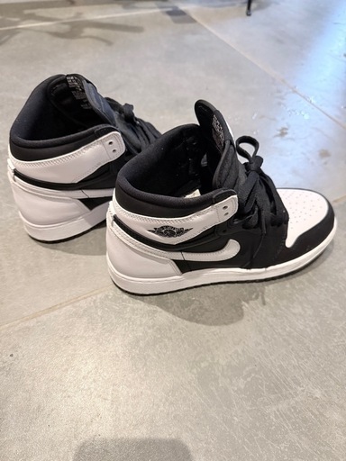 NIKE AIR JORDAN 1 RETRO HIGH OG 'BLACK WHITE'