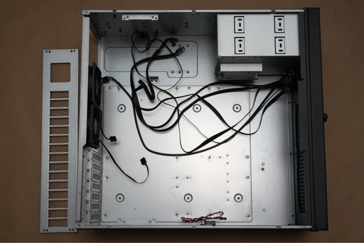 SilverStone RM42-502 4Uケース