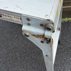 【お取引完了】車の洗車などに　天板長い　脚立の画像