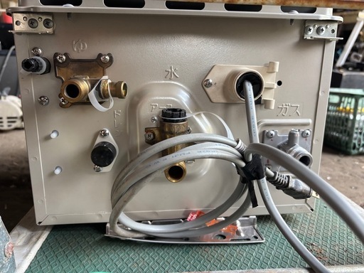 Rinnai リンナイ ガス給湯器 RUX-E2013W 2022年式 中古品・現状品 LPガス 