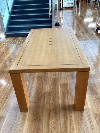 ダイニングテーブル【町田市再生家具】260097