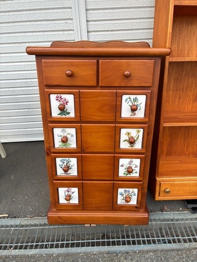 北欧レトロ 花柄タイル張り 木製チェスト 4段タンス カントリー 古家具