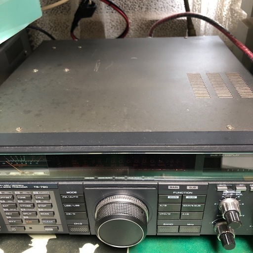 ケンウッド社のアマチュア無線機、TS-790
