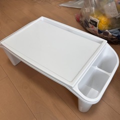 キッズデスクの画像