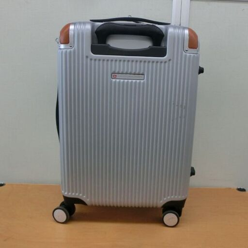 スイスミリタリー スーツケース シルバー 38.5L TSAロック SM-C920 キャスター付き キャリーケース キャリーバッグ  札幌市 西野店