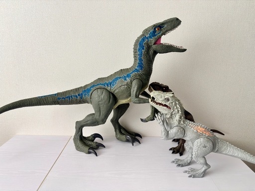 ジュラシックワールド 恐竜  おもちゃ