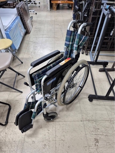 カワムラサイクル 自走式車椅子 アルミ製 背折れ式 KAJ102SB-40