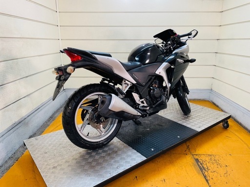 18288km ★始動動画あり★ ホンダ CBR250R MC41　中型　兵庫県　神戸市　バイク