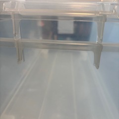 衣装ケース 2つ　蓋の留め具なしの画像