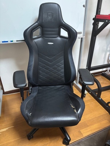 Noblechairs（ノーブルチェアーズ） 高性能ワーキングチェア EPIC