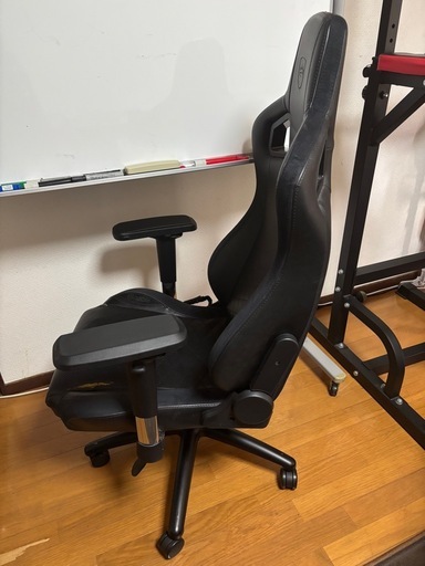 Noblechairs（ノーブルチェアーズ） 高性能ワーキングチェア EPIC
