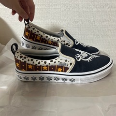 ワンピース　ローのスリッポンの画像