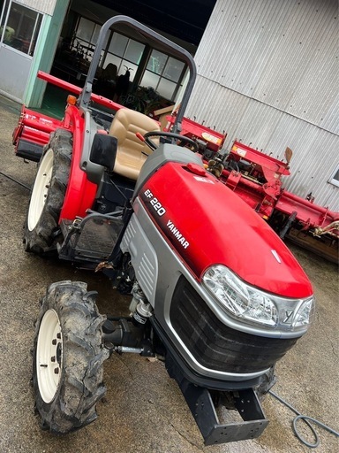 ヤンマー トラクター 4WD EF 220■20馬力■575時間■自動水平■倍速■パンパ■パワステ■逆転 PTO■バックアップ■ クボ