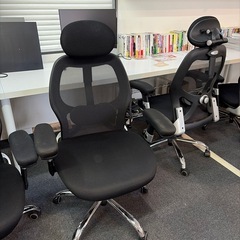 オフィス　チェアの画像