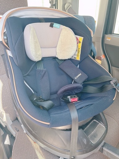 CombiコンビチャイルドシートISOFIX