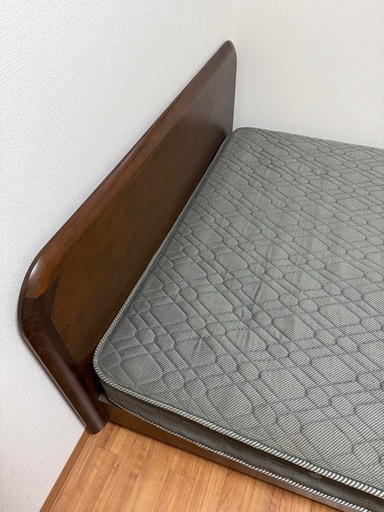 【アイシン製】セミダブルベッド