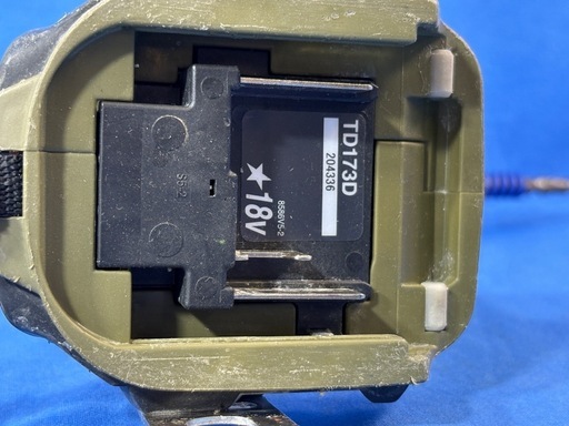D79◇マキタ インパクトドライバ◇18V◇本体のみ◇ビット付◇TD173D