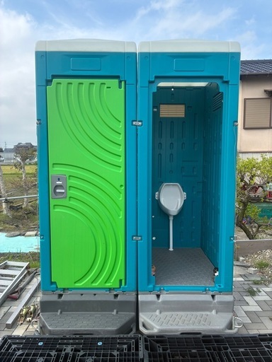 仮設トイレ2台セット
