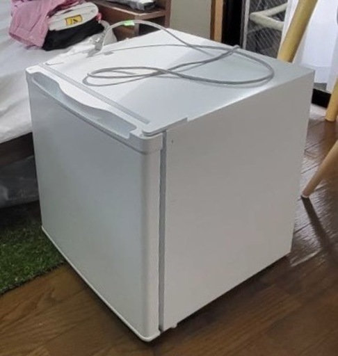 コンパクト47L　冷蔵庫