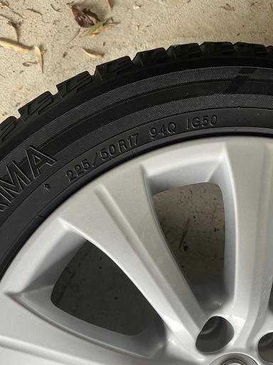 レクサスGS純正アルミスタッドレスタイヤセット225/50R17
