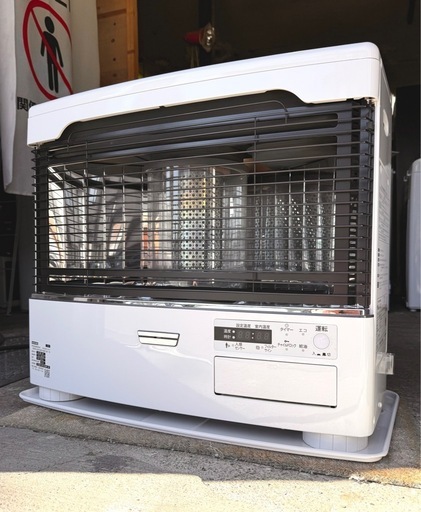 札幌市内配送可 燃焼確認済み 美品 19年製 トヨトミ FF式石油ストーブ 