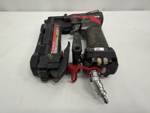 中古　MAX HA25/4J 4Jステープル　釘打ち機　4mm 又釘　マックス　鉄砲　 高圧　エアタッカ