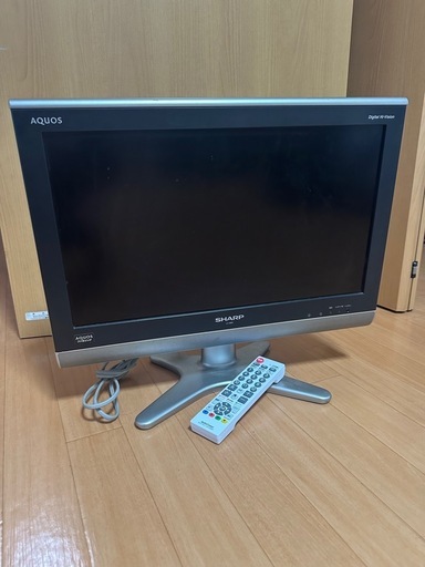 テレビSHARP LC-20E5 (和也) 航空公園のテレビ《液晶テレビ》の中古 