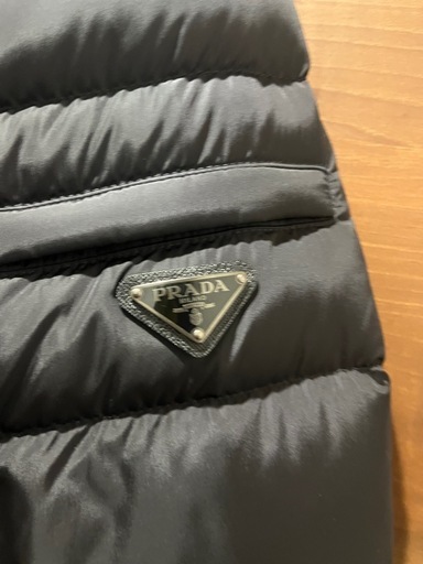 PRADA 　ダウンジャケット