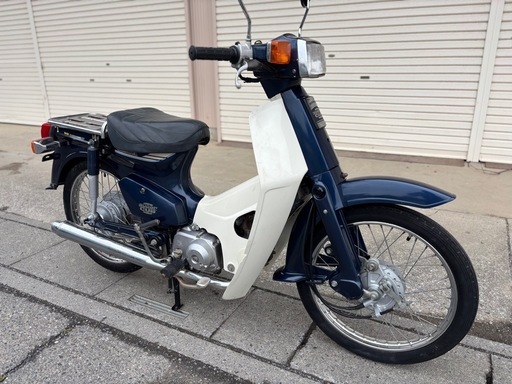 ⭐️スーパーカブcustom50セル付4速⭐️バッテリー・プラグ等新品⭐️キャブレーターオーバーホール❗️50cc原付オートバイ⭐️