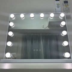 ミラー　鏡　3段階ライト付き　ドレッサー　の画像