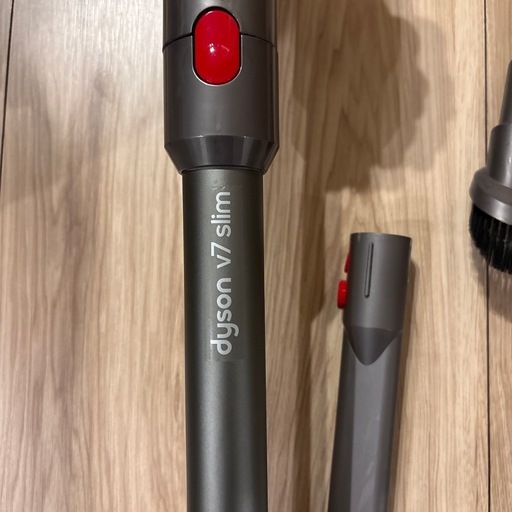 【早い者勝ち】Dyson v7slim 掃除機セット（純正バッテリー交換済み）
