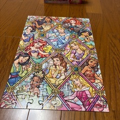 ディズニープリンセスパズル　光るプレート付きの画像
