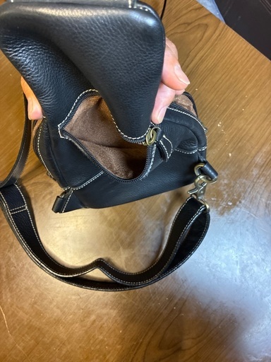 レザーショルダーバッグ