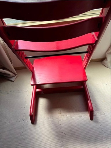 ストッケ　トリップトラップ　レッド