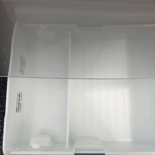 K3d8W2 送料設置無料　東芝　自動製氷機能付き大型冷蔵庫　330L