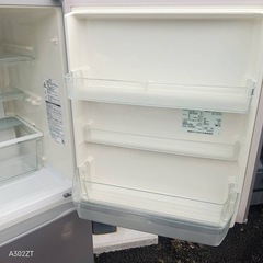 K3d8W2 送料設置無料東芝自動製氷機能付き大型冷蔵庫330L (新生活家電 