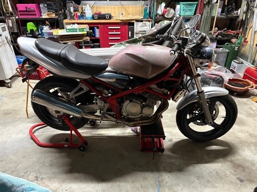 バンディット250  GJ77A レストア途中