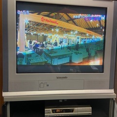 ブラウン管テレビ＋地デジチューナー付　すぐ見れますの画像