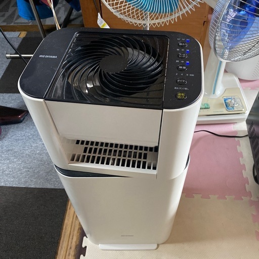 Iris ohyama 2018年製除湿機 (ラム) 北新川の家電の中古あげます・譲り 