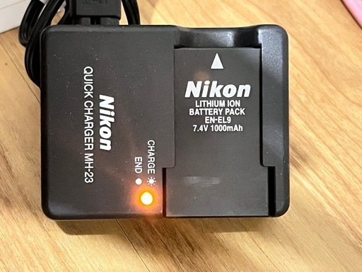 Nikon デジタル一眼レフカメラ 本体　D40