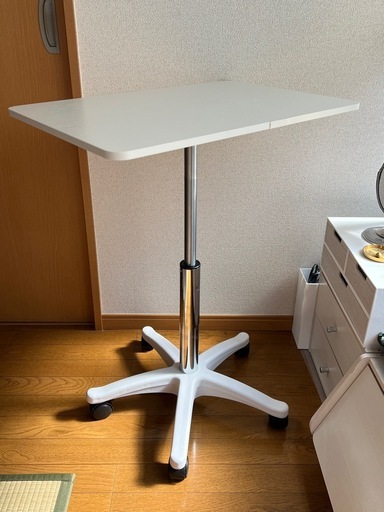 スタンディングデスク　ガス圧式昇降可