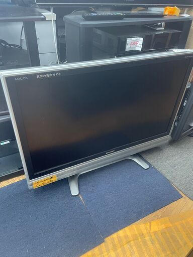 リサイクルショップどりーむ鹿大前店　No.4547 液晶テレビ　SHARP　37型　2009年製　動作確認Ok　リモコン付き?　世界の