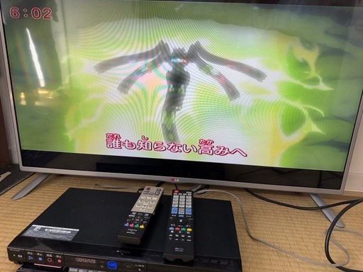 テレビ、レコーダー