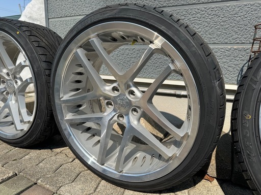 【定価¥250,800-】+タイヤ4本で超お得です★326 POWER★VVIP★20インチ ホイールセット タイヤ付き 114.3