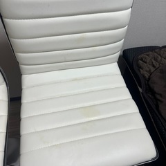 ハイチェア2脚セット
の画像