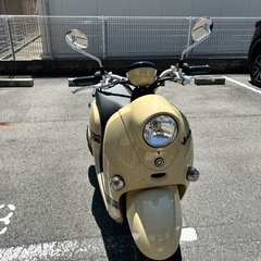 希少！2025年2月新車購入！長期の自賠責付き！ヤマハ　ビーノ　ベージュカラーの画像