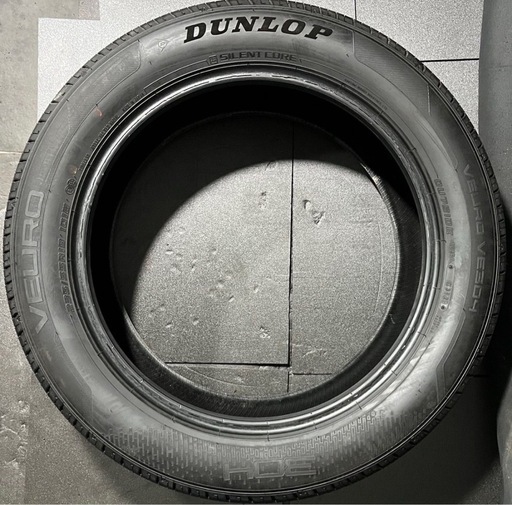 19インチ サマータイヤ 2本 DUNLOP VEURO 235/55/R19