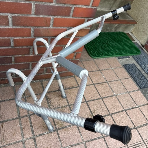 ハシゴ用アタッチメント リリーフマルチ (アルミ製) 株式会社ミツル　新潟燕