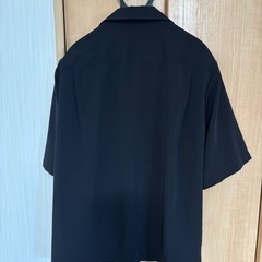 GU ボタンシャツの画像