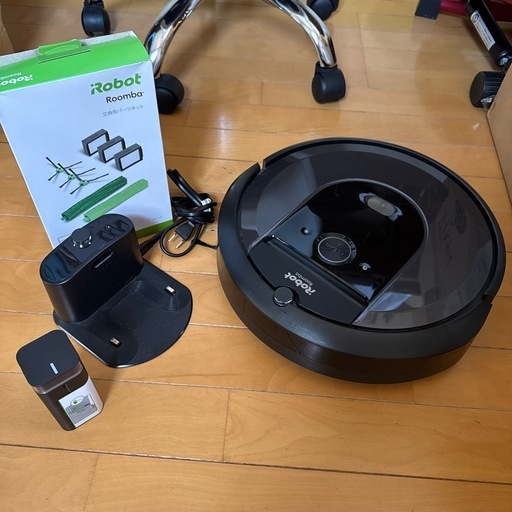 ルンバi7 純正交換パーツ付き　箱無し